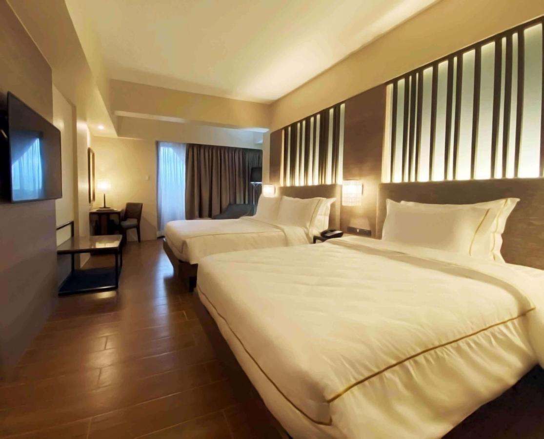 The Aurora Subic Hotel Managed By Hii Olongapo Luaran gambar