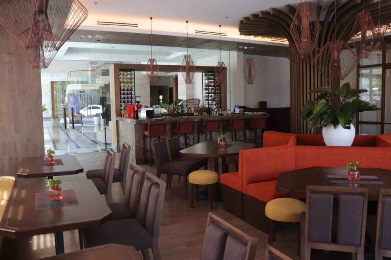 The Aurora Subic Hotel Managed By Hii Olongapo Luaran gambar